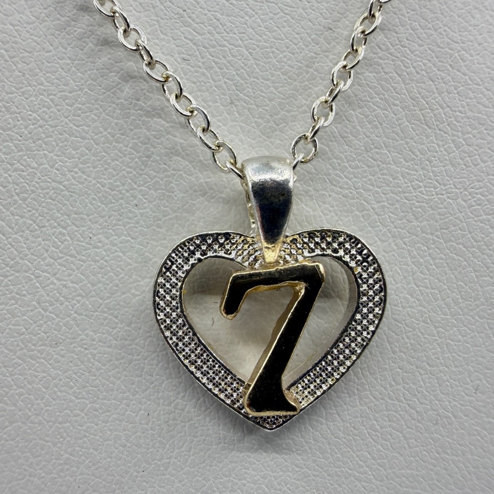 Number 7 Heart Pendant Necklace Silver Tone Lucky Seven Gift Romantic Charm 90s